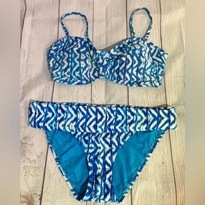 SUNSETS Bikini: Swimwear Set in Blue Pattern. Bottoms 14, Top 36DD